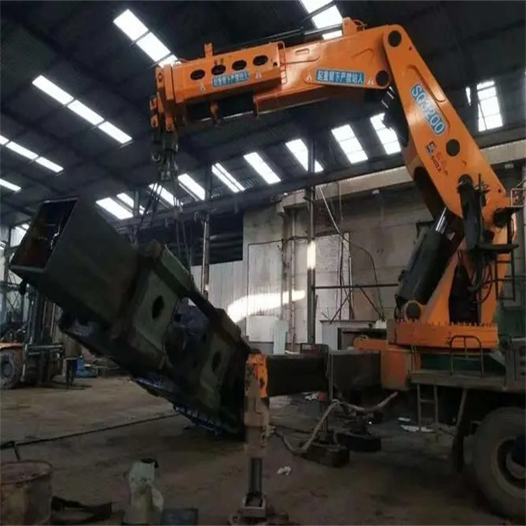 东西湖折臂吊出租怎么收费