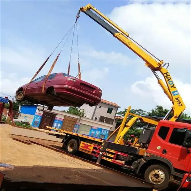 东西湖吊车救援小汽车怎么吊