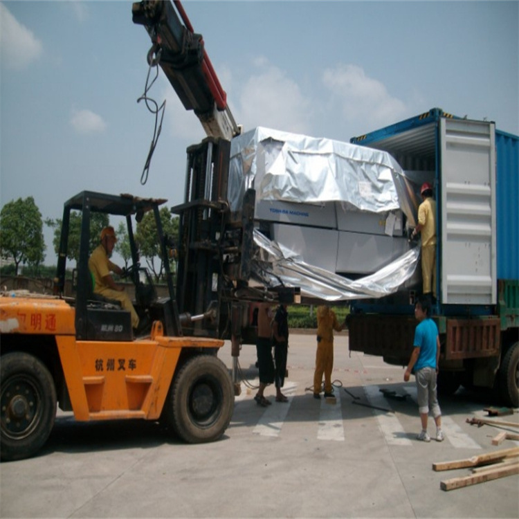 东西湖物流仓库装卸随车吊租赁服务优势与选择指南