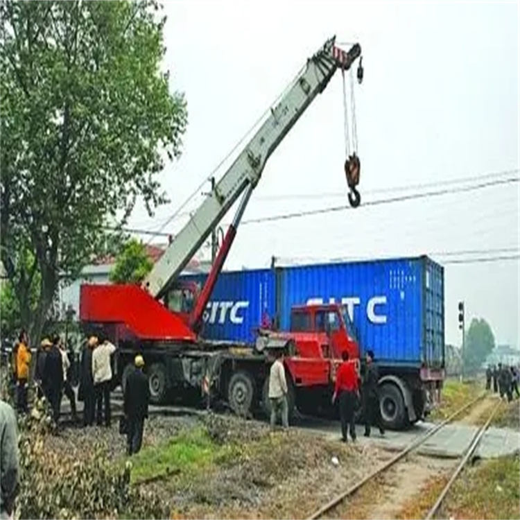 东西湖如何快速找到附近的吊车救援公司