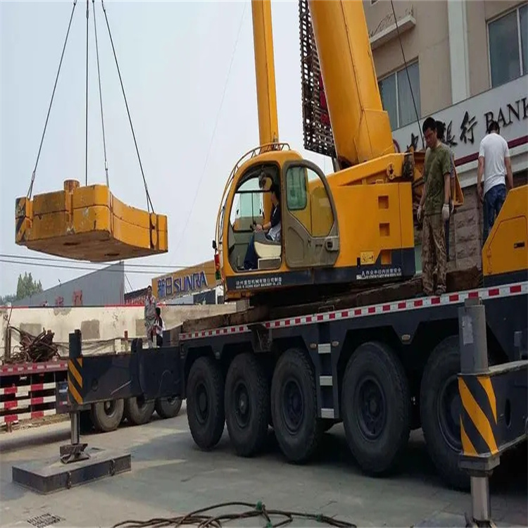 东西湖当地吊车出租|机器吊装|75吨|工厂搬迁服务